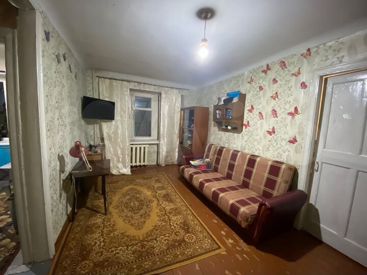 2-к. квартира, 42 м², 3/5 эт.