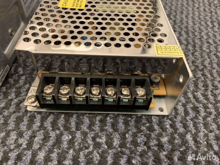 Блок питания 12v 2,1A