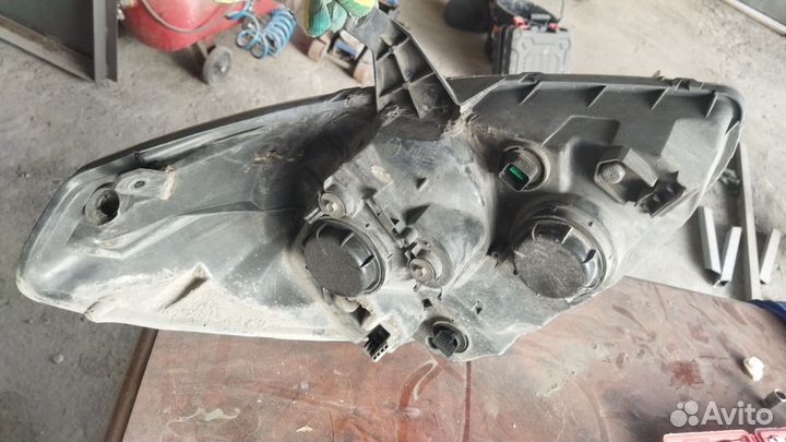 Фара правая hyundai grand starex