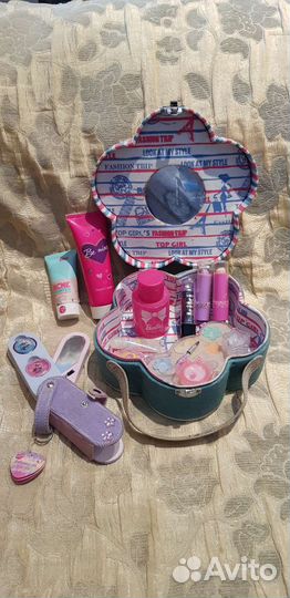 Набор косметики, духи детские Barbie Avon