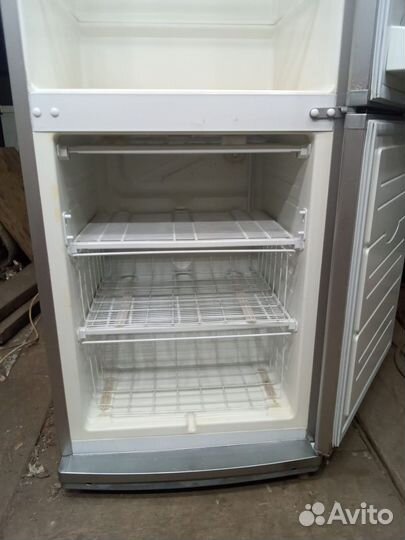 Холодильник