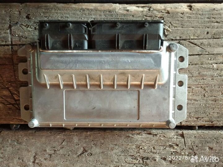 Блок управления двигателем