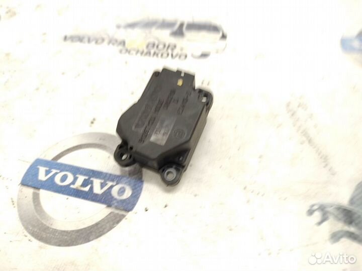 Актуатор заслонки печки Volvo XC90 XC70 S80 S60