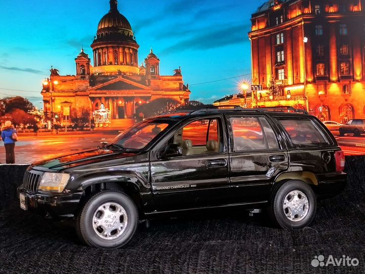 Jeep grand cherokee 1/18