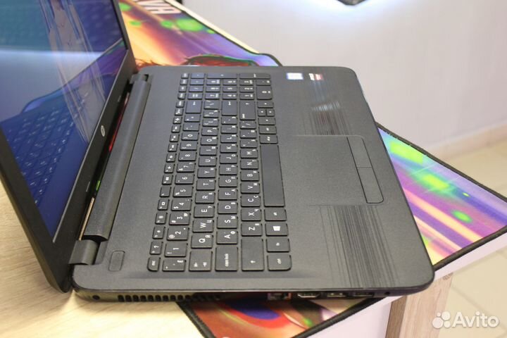 Ноутбук HP/i3-6006U/амd M330 2гб/HDD 500 гб/8гб