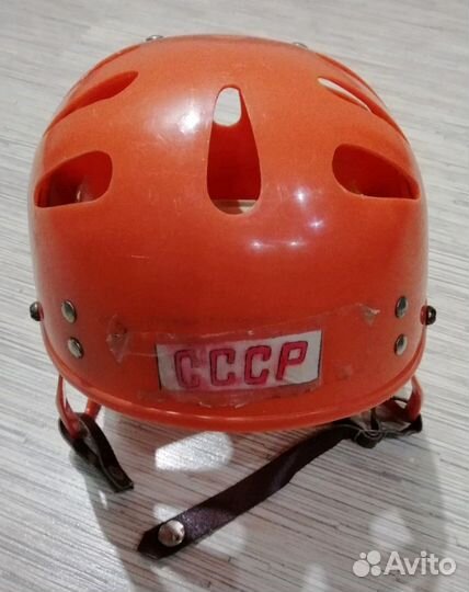 Раритетный хоккейный шлем