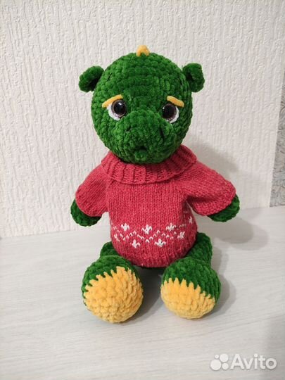 Вязаная игрушка амигуруми крючком. Дракон