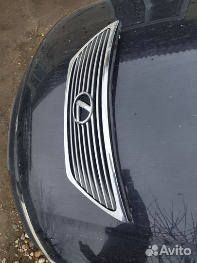 Решетка радиатора Лексус ls460