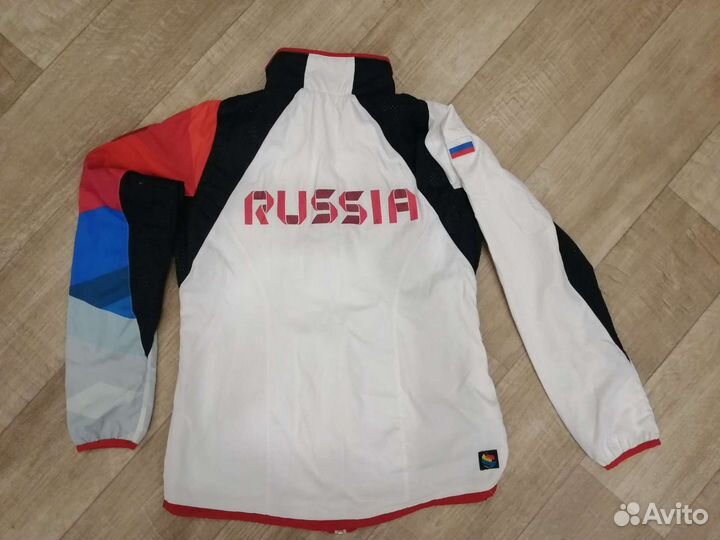 Спортивный костюм