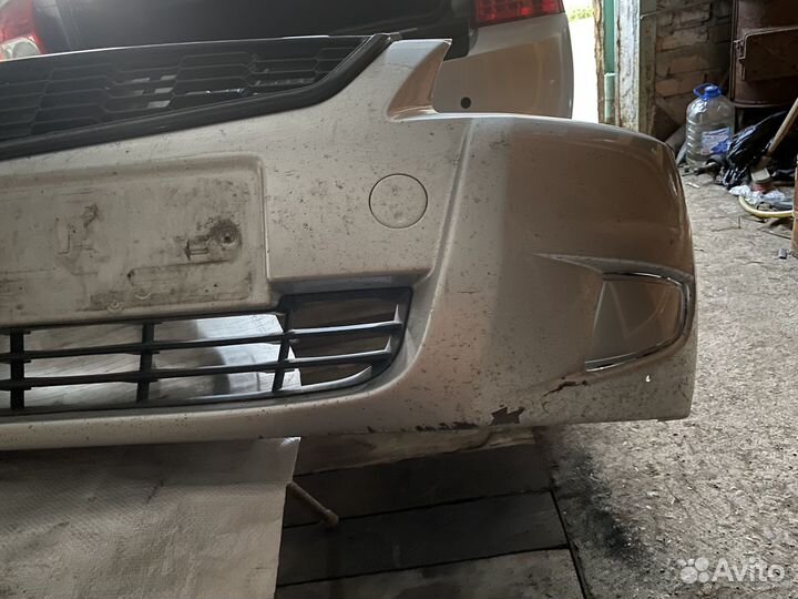 Передний бампер priora