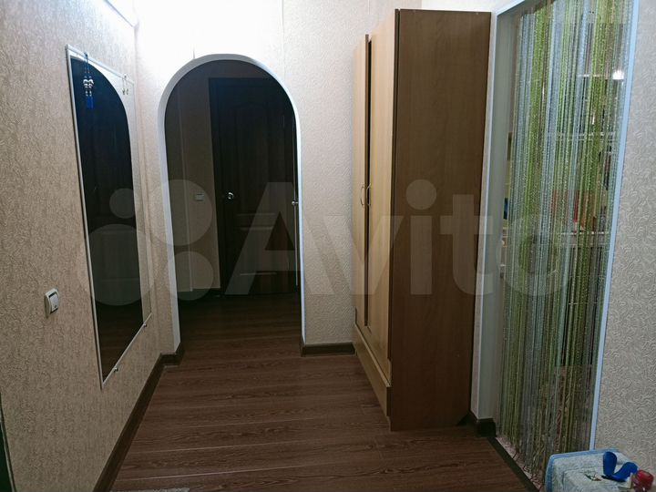 4-к. квартира, 79 м², 9/9 эт.