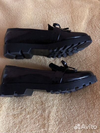 Туфли женские 38 размер,лакированные