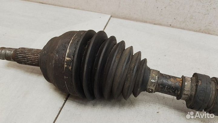 Привод передний левый