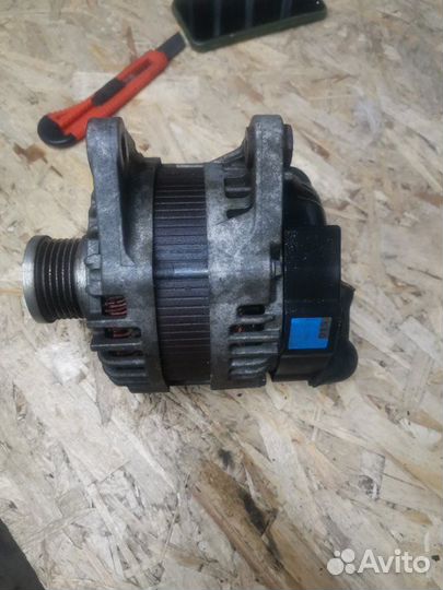 Генератор Nissan X-Trail T31 MR20DE