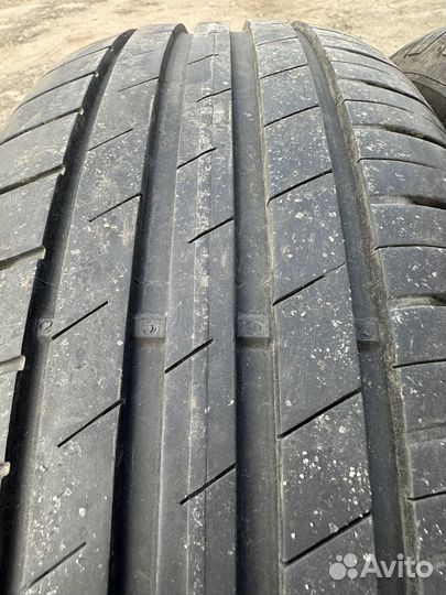 Goodyear EfficientGrip Performance 215/65 R16