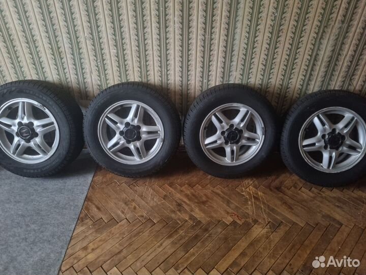 Литые диски и шины