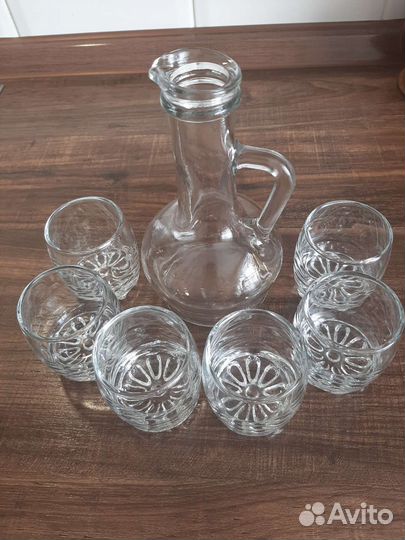 Графин рюмки стопки