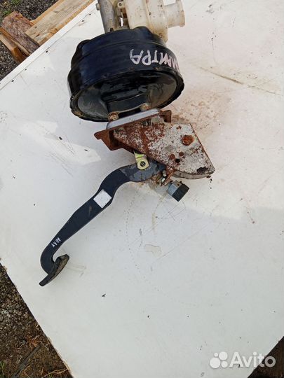 Главный тормозной цилиндр Hyundai Elantra XD G4ED