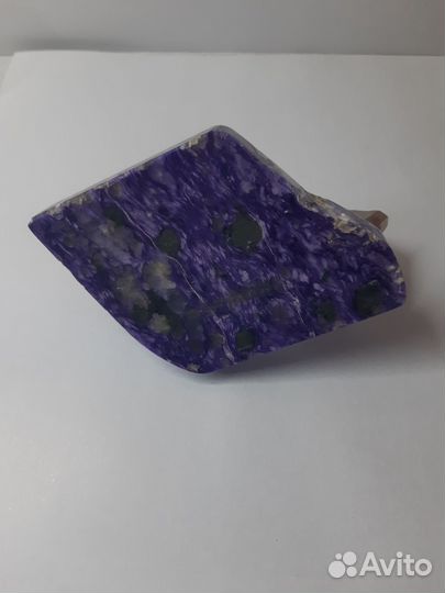 Сувениры из камня (Нефрит, чароит, сердолик, агат)