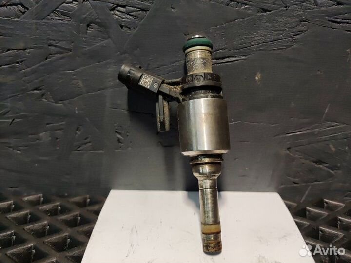 Форсунка топливная Audi A6 C7 cyga 2016