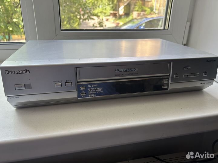 Видеомагнитофон Panasonic nv-sv121 S-VHS