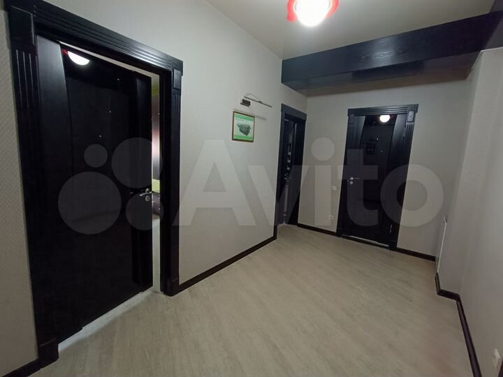 2-к. квартира, 72,2 м², 8/13 эт.