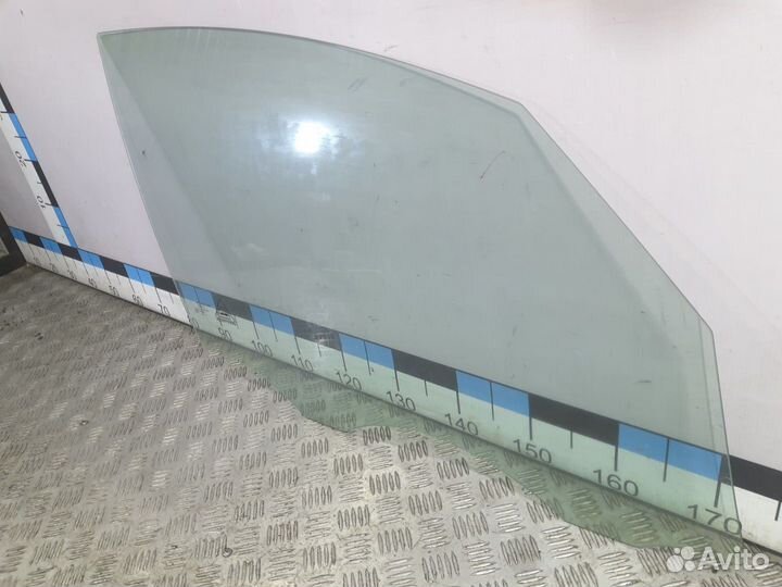 Б/У Стекло двери передней правой#001