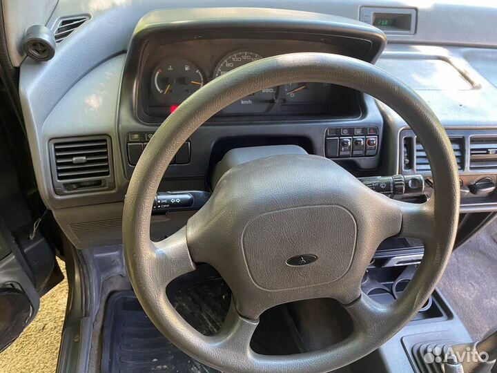 Руль Mitsubishi Space Wagon 2