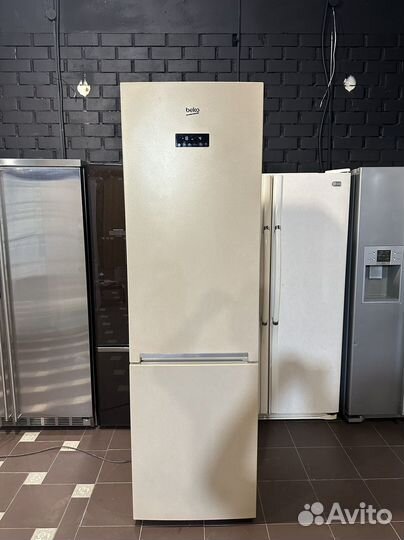 Холодильник б/у Beko rcnk356E20SB