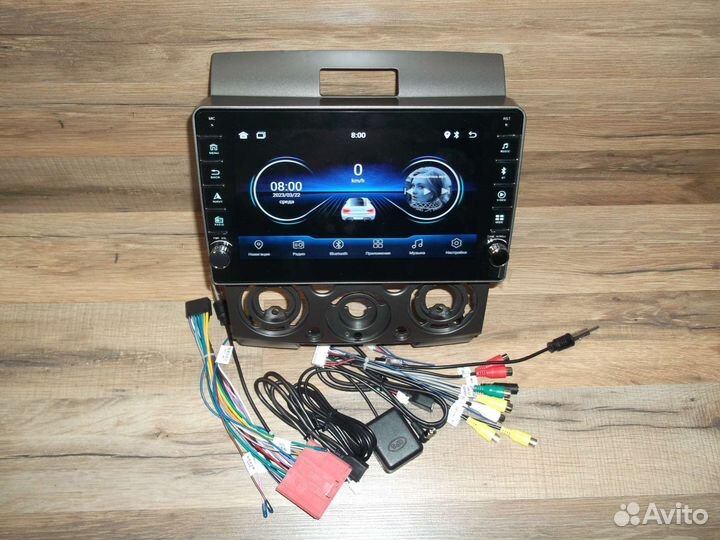 Магнитола Mazda BT-50 Android физические кнопки