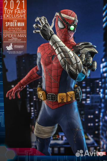 Hot toys Cyborg Spider-Man Suit Exclusive