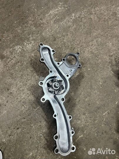 Крышка двигателя toyota