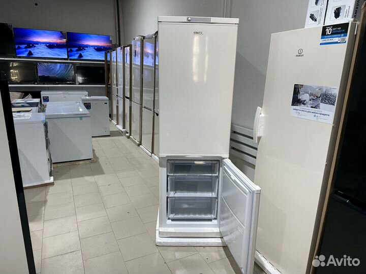 Холодильник двухкамерный stinol STS 185