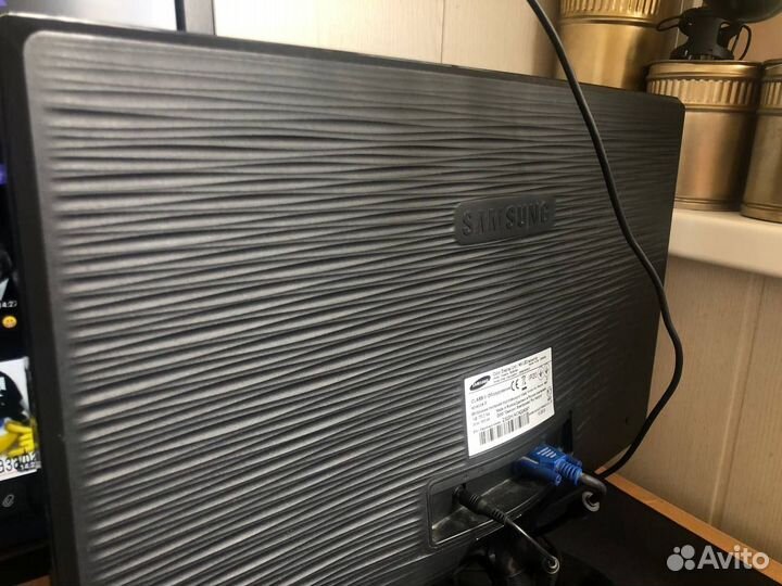 Samsung SyncMaster s22b150 21” FullHD 60Hz