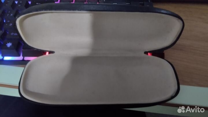 Футляр для очков