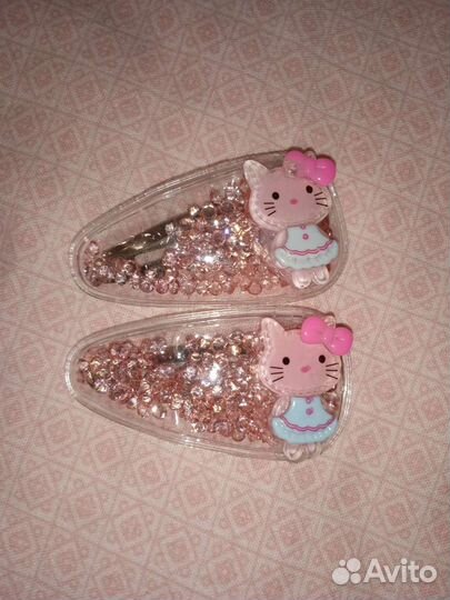 Заколки hello kitty