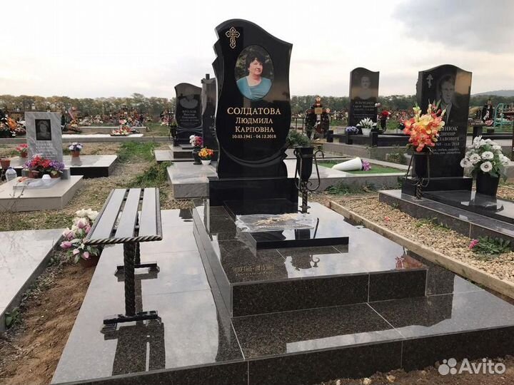 Памятники на могилу