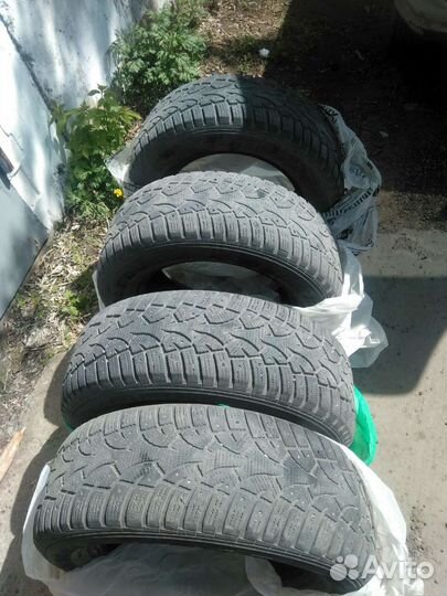 Gislaved Nord Frost 5 215/65 R16