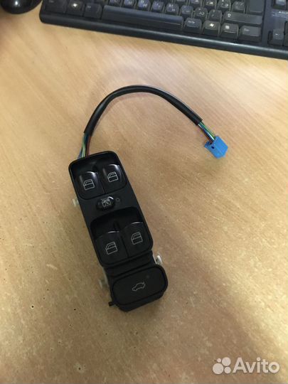 Мерседес 203 кнопки стеклоподъемников