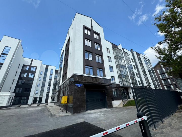 2-к. квартира, 84,1 м², 2/5 эт.