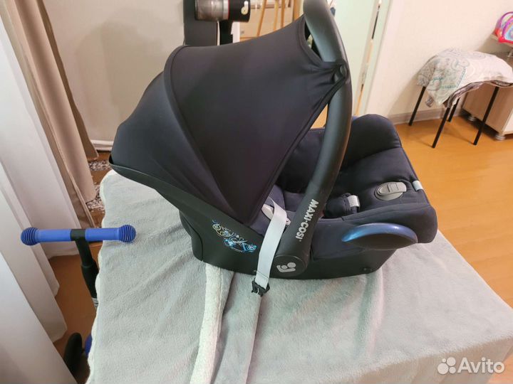 Автокресло Maxi-Cosi Cabriofix i- size