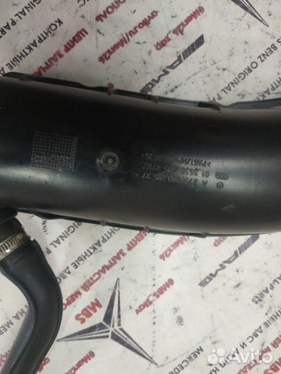 Патрубок воздушный m271 w211 Mercedes