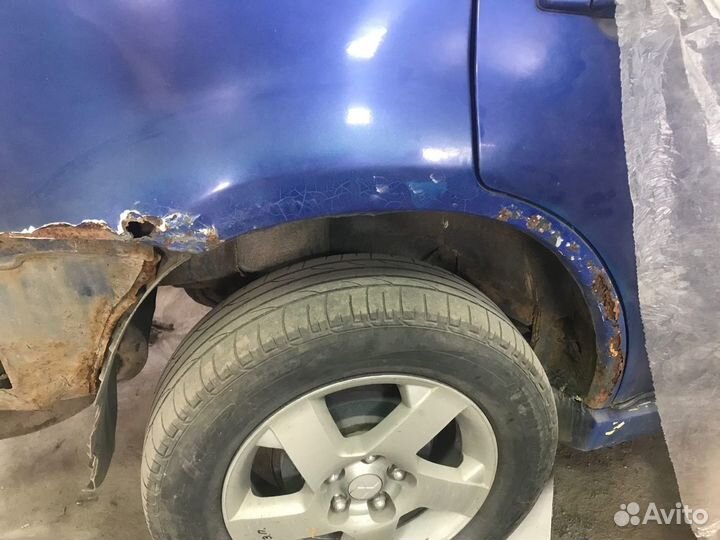 Mitsubishi Outlander 1 арки крыльев комплект