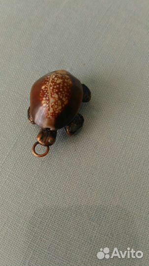 Черепашка. Раковина каури, металл