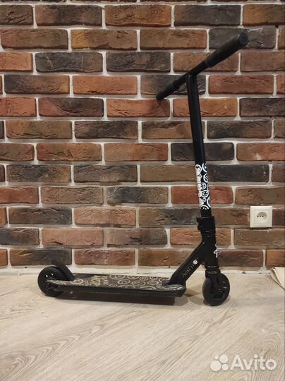 Трюковой самокат