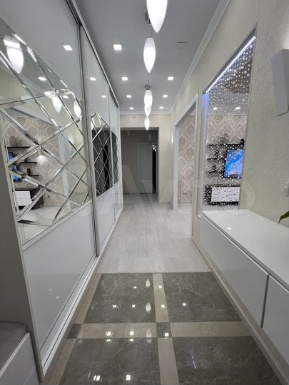 3-к. квартира, 108 м², 2/9 эт.