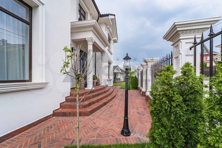 Дом 420 м² на участке 10,1 сот.