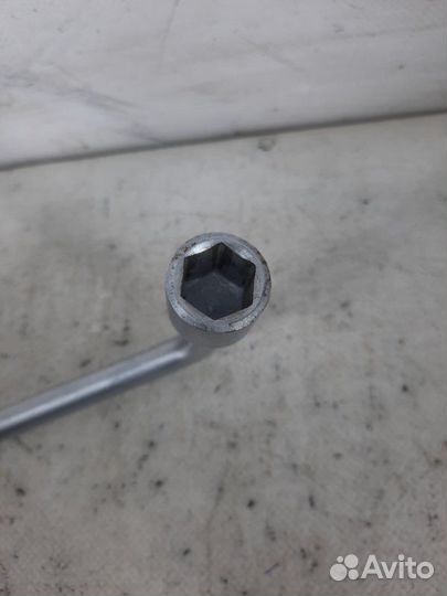 Ключ балонный Mercedes-Benz Clk-Class купе 2.3