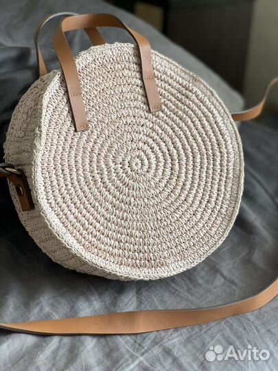 Плетеная круглая сумка H&M