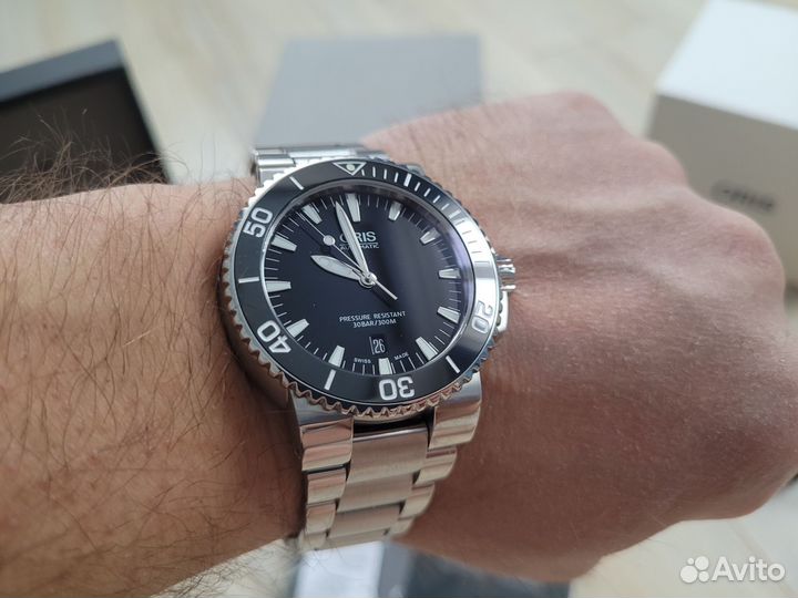 Часы Oris Aquis Date